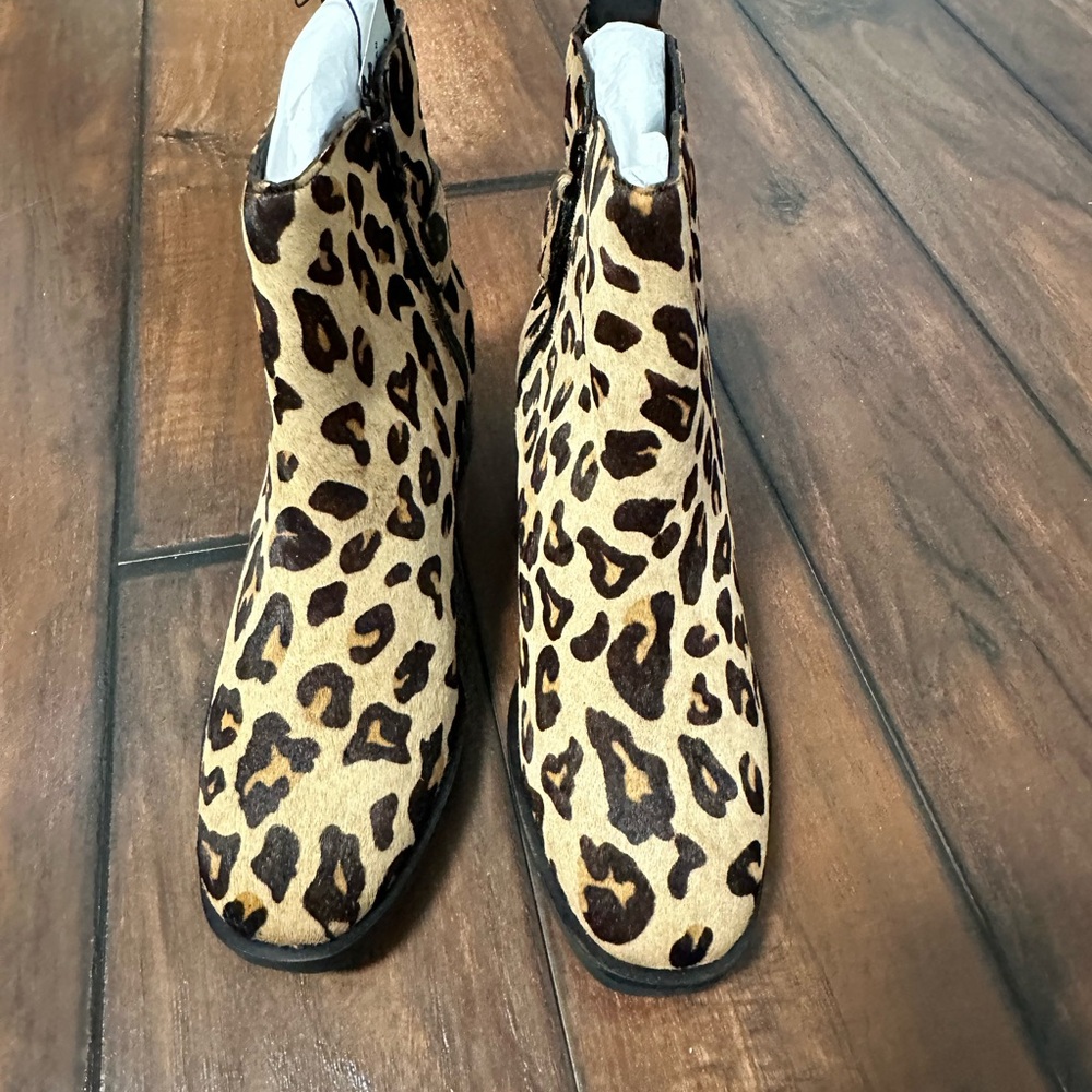 Cole haan size 6.5 leopard fashion combat booties brand new